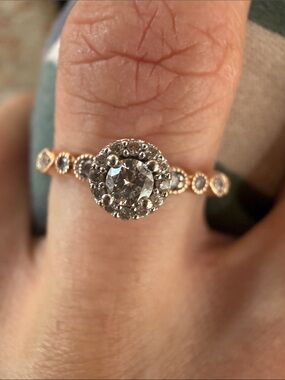 ✨10Kt Rose Gold Halo Natural Diamond ✨Ring Sz 7